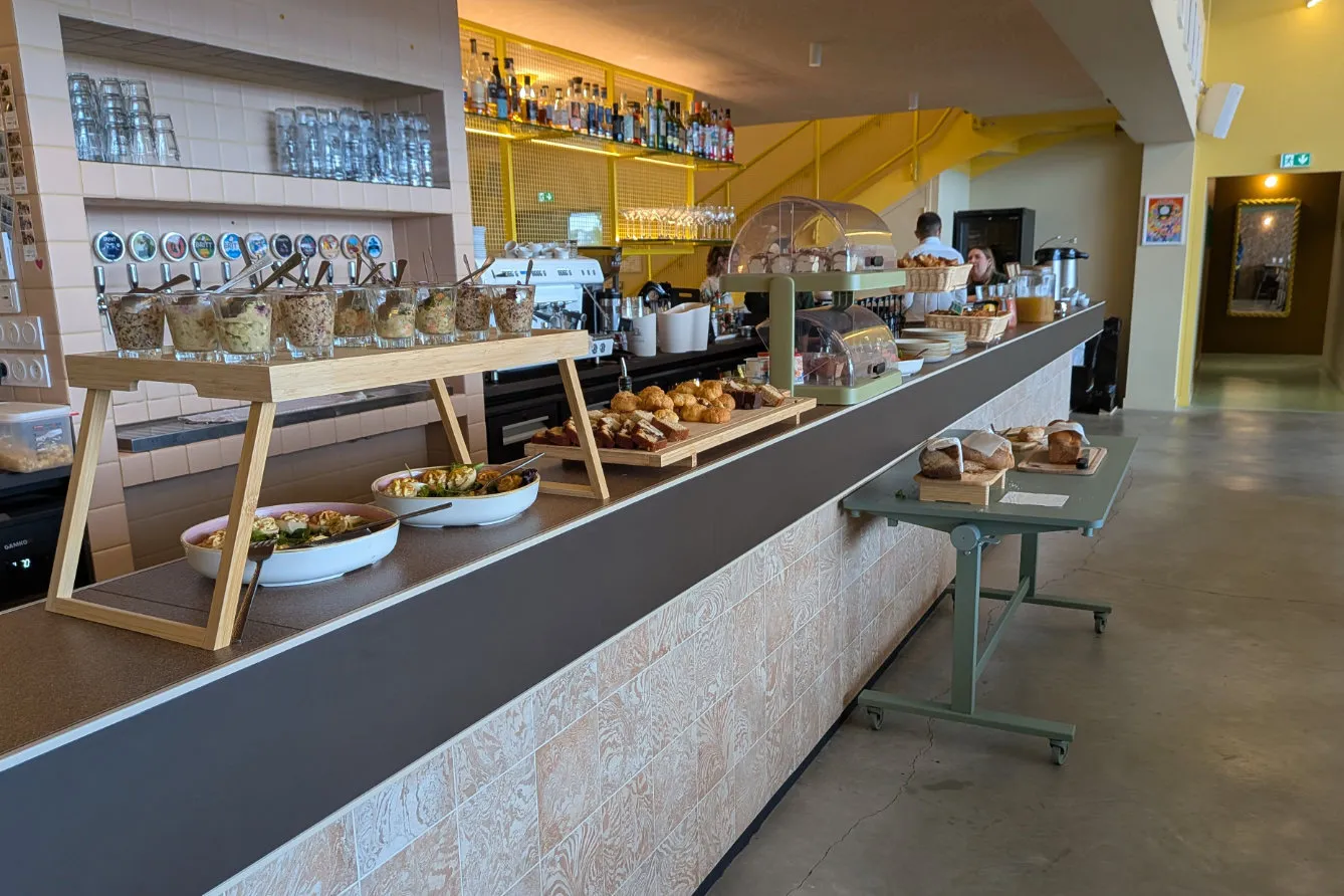 J’ai testé le brunch de Pétille à Saint-Malo, le restaurant de la salle d’escalade Boomsy
